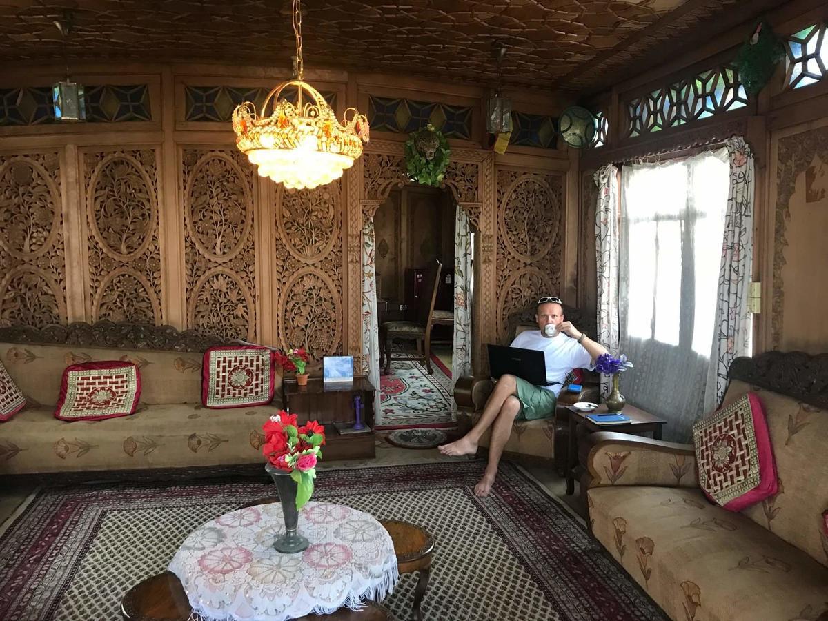 House Boat New Manora Bed & Breakfast Srinagar  Exterior photo